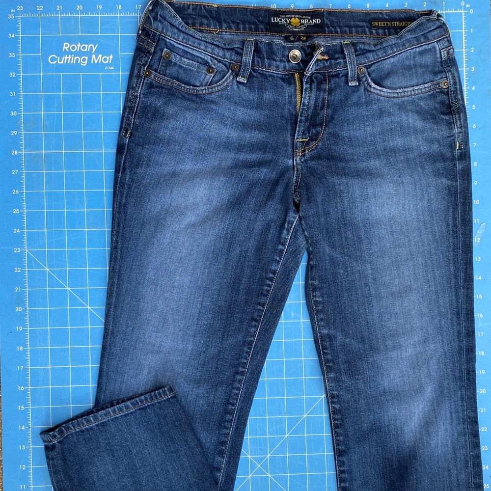 Lucky Brand Women's Dark Blue Straight Leg Cropped pant